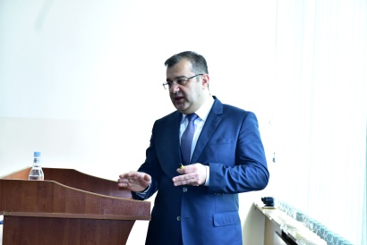 ՀՀ ԱԳ նախարարի տեղակալ Արտակ Ապիտոնյանը դասախոսություն է կարդացել ԵՊՀ-ում. ՖՈՏՈՌԵՊՈՐՏԱԺ