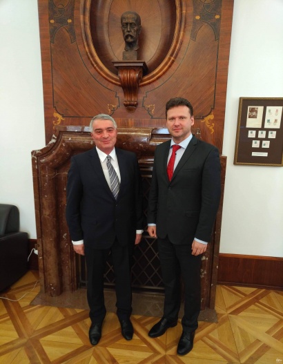 Դեսպան Աշոտ Հովակիմյանը հանդիպել է Չեխիայի խորհրդարանի Պատգամավորների պալատի նախագահի հետ