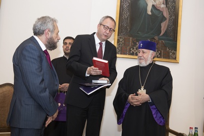 Ամենայն Հայոց Կաթողիկոսն ընդունել է Գերմանիայի Դաշնային սահմանադրական դատարանի նախագահին