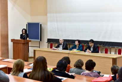 Գևորգ Բարսեղյանը ԵՊՀ եվրոպական լեզուների և հաղորդակցության ֆակուլտետի նոր դեկանն է. ՖՈՏՈՌԵՊՈՐՏԱԺ
