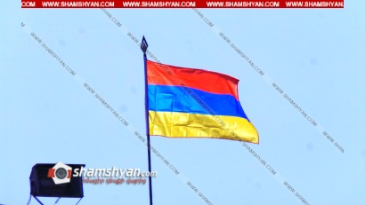 Արմավիրի քաղաքապետը խոստացավ՝ կարճ ժամանակում Արմավիրի քաղաքապետարանի տանիքին կծածանվի Եռագույն դրոշը, ոչ թե Կոլումբիայինը. ՖՈՏՈՌԵՊՈՐՏԱԺ, ՏԵՍԱՆՅՈՒԹ