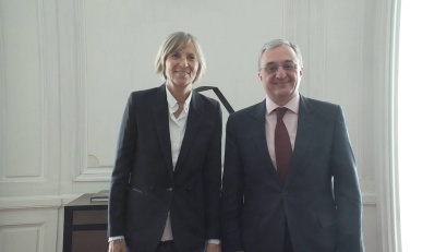 Փարիզում ԱԳ նախարար Զոհրաբ Մնացականյանը հանդիպում է ունեցել Ֆրանսիայի Ազգային ժողովի արտաքին հարաբերությունների հանձնաժողովի նախագահի հետ