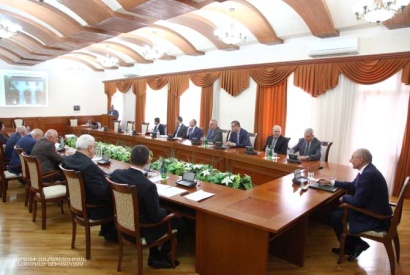 Բակո Սահակյանը մասնակցել է ՀԱՊՀ-ի կողմից Արցախում գորշ ածխի և պոլիմերային մնացուկների՝ ածխաջրածինների փոխարկման թեմայով շնորհանդեսին