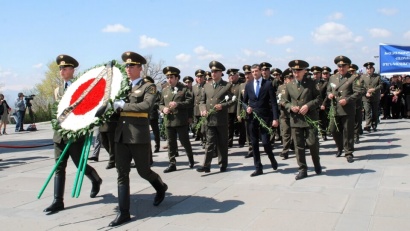 Քրեակատարողական ծառայությունը հարգանքի տուրք է մատուցել Եղեռնի զոհերի հիշատակին