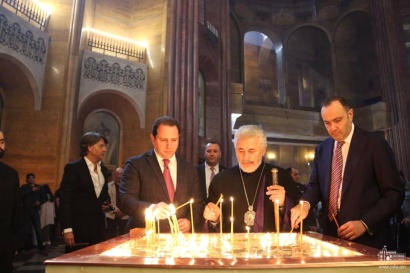 Մոսկվայում հարգանքի տուրք են մատուցել Հայոց ցեղասպանության զոհերի հիշատակին. արարողությանը մասնակցել է նաև Մոսկվայում գտնվող ՀՀ Պնախարար Դավիթ Տոնոյանը
