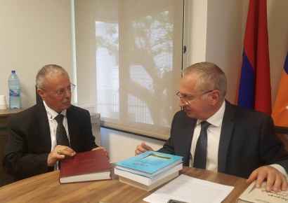 Լիբանանցի պատմաբան-ցեղասպանագետ Սալեհ Զահրեդդինը այցելել է ՀՀ դեսպանություն