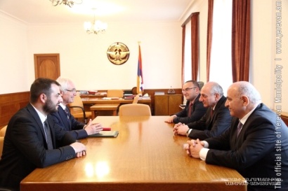Երևանից Արցախ մեկնած պատվիրակությանն ընդունել են ԱՀ նախագահական նստավայրում