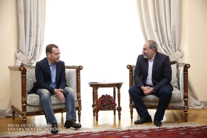 Դժգոհության տեղիք․ Ալեն Սիմոնյանը ՌԴ վարչապետի պահվածքն «անտակտ» էր որակել. «Ժամանակ»