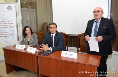 Մամուլը բացառիկ դեր ունի պետության քաղաքականության առաջնահերթությունների ձևավորման հարցում․ Պաշտպանն այցելել է ԵՊՀ ժուռնալիստիկայի ֆակուլտետ. ՖՈՏՈՌԵՊՈՐՏԱԺ