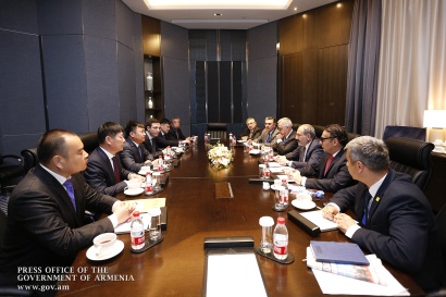 Վարչապետը չինական մի քանի ընկերությունների ներկայացուցիչների հետ քննարկել է ՀՀ-ում ներդրումային ծրագրերի իրականացման հեռանկարները