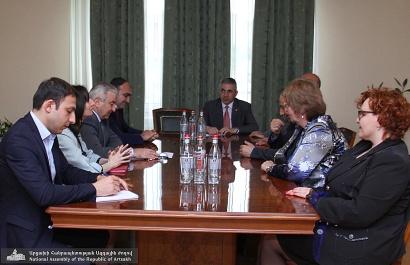 Արցախի ԱԺ նախագահ Աշոտ Ղուլյանն ընդունել է ՀՀ Սահմանադրական դատարանի նախագահ Հրայր Թովմասյանի գլխավորած պատվիրակությանը
