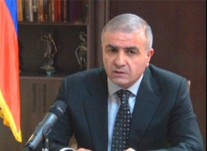 Սևազգեստ և նույնիսկ գունավոր հանդերձանք կրողներ կան, որոնք փորձում են իրենց վեր դասել օրենքից. Հունան Պողոսյան. News.am