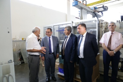 «Օվալ պլաստիկն» ավելացրել է աշխատատեղերի քանակը, արտադրատեսակները և արտադրության ծավալները․ Էկոնոմիկայի նախարարը շրջայց է կատարել արտադրամասում. ՖՈՏՈՌԵՊՈՐՏԱԺ