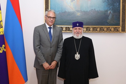 Ամենայն Հայոց Կաթողիկոսը հրաժեշտի հանդիպում է ունեցել ՀՀ-ում Գերմանիայի դեսպանի հետ