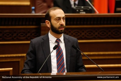 Մի տարի է՝ պաշտոնավարում եք, ոչ մեկիդ երեխու հաշվին 10 միլիոնն ի՞նչ է, որ չկա․ Արարատ Միրզոյանը՝ նախարարներին. News.am. ՏԵՍԱՆՅՈՒԹ