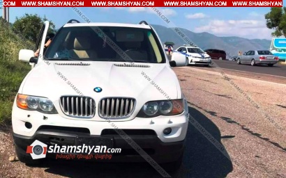 Գեղարքունիքի մարզում բախվել են BMW X5-ն ու 2 Opel-ները. կա 4 վիրավոր. ՖՈՏՈՌԵՊՈՐՏԱԺ