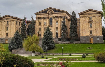 Արտակարգ դեպք Երևանում. Ազգային ժողովին մատակարարվել է կեղծ ոսկյա և արծաթյա մեդալներ ու հուշամեդալներ. խնդրով զբաղվում է ոստիկանությունը