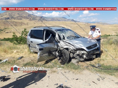 Վայոց Ձորի մարզում բախվել են Opel Zafira-ն ու Volkswagen-ը. կան վիրավորներ. Ժամանել են ՃՈ վաշտի, դասակի հրամանատարներն ու տարածքի ոստիկանապետը. ՖՈՏՈՌԵՊՈՐՏԱԺ