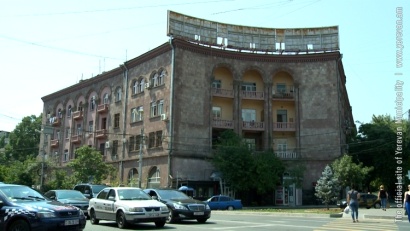 Ապամոնտաժվում են պատմամշակութային և ճարտարապետական արժեք ներկայացնող շենքերին տեղադրված գովազդները. ՏԵՍԱՆՅՈՒԹ