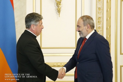 Փաշինյանը և Հռոմի Սուրբ Աթոռի առաքելական նվիրակը քննարկել են Հայաստան-Վատիկան կապերի զարգացմանը վերաբերող հարցեր