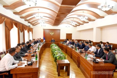 Բակո Սահակյանը հրավիրել է խորհրդակցություն՝ նվիրված Արցախում կայանալիք խաղերի անցկացմանը