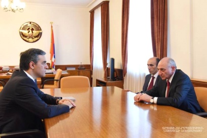 Մարդու իրավունքների պաշտպան Արման Թաթոյանը աշխատանքային հանդիպում է ունեցել Արցախի նախագահ Բակո Սահակյանի հետ