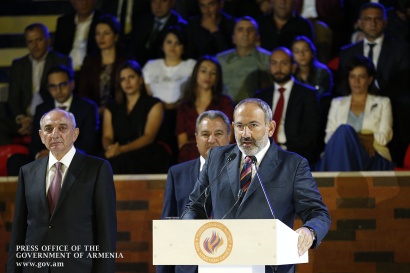 Մենք հավաքվել ենք Արցախում՝ վայելելու մեր միասնության ուժը, հասկանալու, որ մենք անպարտելի ենք, երբ միասնական ենք. Նիկոլ Փաշինյան