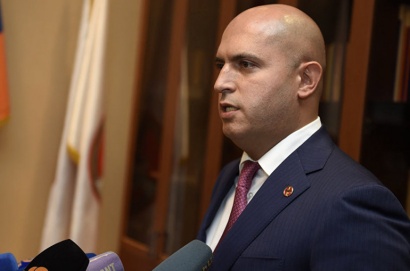 Դե, Նիկոլ, քեզ տեսնեմ, oգնիր մեզ ազատել Հայաստանը քեզանից, Սերժը պատրաստ է». Արմեն Աշոտյան