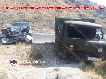Ավտովթար Կոտայքի մարզում. բախվել են Nissan XTrail-ն ու УАЗ-ը. վարորդները տեղափոխվել են հիվանդանոց. ՖՈՏՈՌԵՊՈՐՏԱԺ, ՏԵՍԱՆՅՈՒԹ
