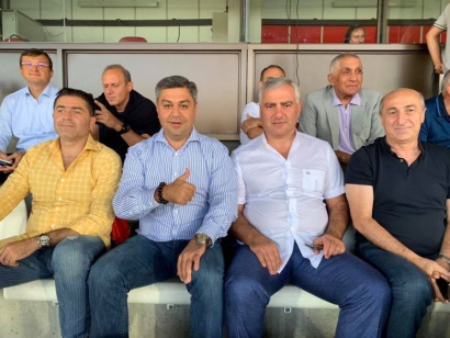 Արթուր Վանեցյանն ու Սամվել Կարապետյանը ներկա են «Դյուդելաժ»-«Արարատ-Արմենիա» խաղին