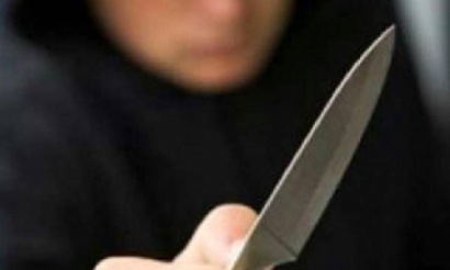 Արտակարգ դեպք Գյումրիում. դանակահարել են պապ ու թոռանը, նրանց այս պահին վիրահատում են. ArmDay.am