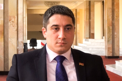 Էդգար Առաքելյանի պատգամավորական լիազորությունները դադարեցվել են