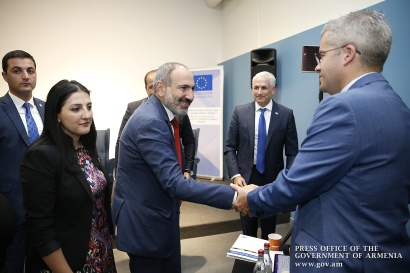 ՀՀ վարչապետը հանդիպել է քաղաքացիական հասարակության ներկայացուցիչներին