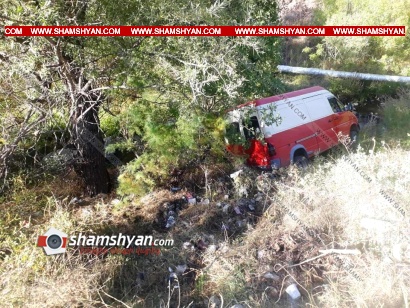 Ավտովթար Վայոց Ձորի մարզում. 41-ամյա վարորդը Mercedes Sprinter-ով դուրս է եկել երթևեկելի գոտուց և հայտնվել գետում. օպերատիվ են գործել փրկարարները, բժիշկներն ու ոստիկանները. ՖՈՏՈՌԵՊՈՐՏԱԺ, ՏԵՍԱՆՅՈՒԹ