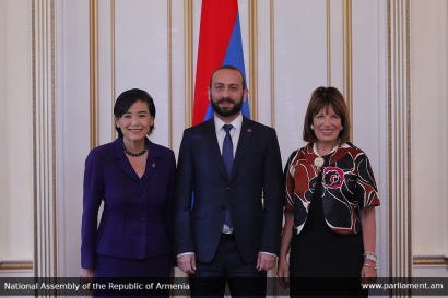 Արարատ Միրզոյանն ընդունել է ԱՄՆ Ներկայացուցիչների պալատի անդամներ Ջեքի Կանչելյան-Սփիրին եւ Ջուդի Չուին
