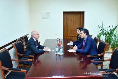 Մարդու իրավունքների պաշտպանն ընդունել է Հայաստանում Գերմանիայի Դաշնության դեսպանին
