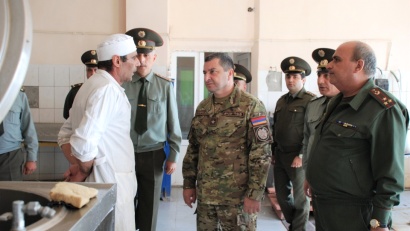 Քրեակատարողական ծառայության պետն այցելել է «Կոշ» քրեակատարողական հիմնարկ. ՖՈՏԵՌԵՊՈՐՏԱԺ
