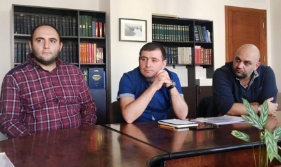 Կայացել է ԿԳՄՍ նախարարի տեղակալ Արա Խզմալյանի և «Հայ կինոյի վերածնունդ» ՀԿ-ի կառուցողական և բազմաշերտ հարցերով քննարկումներով լի հանդիպումը. ՖՈՏՈՌԵՊՈՐՏԱԺ