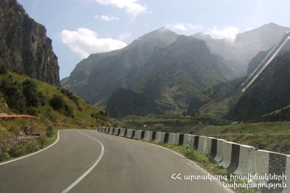 Գորիս-Կապան հատվածի 8-14-րդ կմ-երը բեռնատարների համար փակ են լինելու. ԱԻՆ