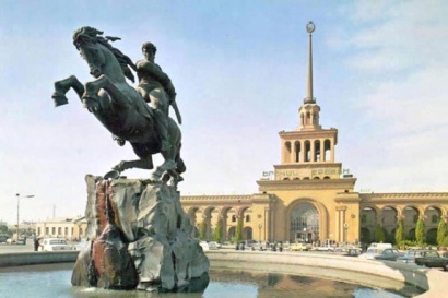 Երվանդ Քոչարի ընկերոջ որդու առաջարկը՝ Սասունցի Դավթի արձանը տեղափոխել Հանրապետության հրապարակ. «Հայկական ժամանակ»