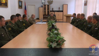Արցախի ՊԲ հրամանատար Կարեն Աբրահամյանի մոտ կայացել է կադրային ընդունելություն. մասնակցել են ծառայություն իրականացնող առաջխաղացման ներկայացված մի խումբ սպաներ