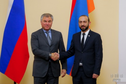 ՀՀ Ազգային ժողովի նախագահը հանդիպել է ՌԴ Պետդումայի խոսնակ Վյաչեսլավ Վոլոդինի հետ. ՖՈՏՈՌԵՊՈՐՏԱԺ