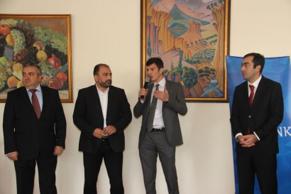 Տիգրան Գաբրիելյանը ներկա է գտնվել ՀԱԱՀ-ում կազմակերպված աշխատանքի տոնավաճառին, որին մասնակցել է շուրջ 60 գործատու. ՖՈՏՈՌԵՊՈՐՏԱԺ