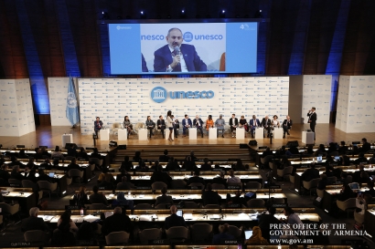 Նիկոլ Փաշինյանը և Աննա Հակոբյանը մասնակցել են ՅՈՒՆԵՍԿՕ-ի 40-րդ գլխավոր կոնֆերանսի աշխատանքներին. ՖՈՏՈՌԵՊՈՐՏԱԺ