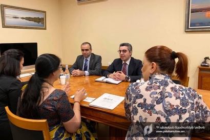 ՊԵԿ նախագահի տեղակալը հանդիպում է ունեցել ՌԴ-ում Հնդկաստանի դեսպանության առևտրի հարցերով առաջին խորհրդականի հետ