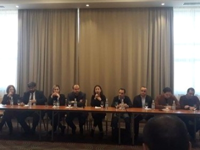 Ջերմուկի և Գնդեվազի բնակիչների և պաշտոնյաների փակ հանդիպումը թեժ է անցել. «Ժողովուրդ»