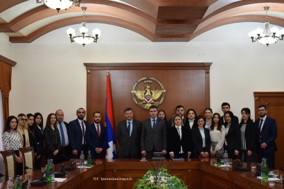 Արցախի պետական նախարար Գրիգորի Մարտիրոսյանն ընդունել է կրտսեր դիվանագետների