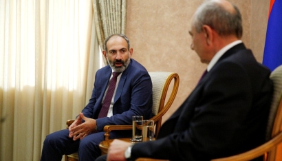 Նիկոլ Փաշինյանը և Բակո Սահակյանը հանդիպել են Արցախի նախագահական ընտրություններին իրենց թեկնածությունն առաջադրող գործիչների հետ