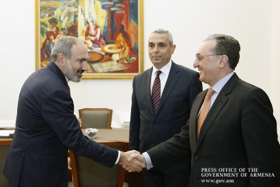 Վարչապետ Նիկոլ Փաշինյանն ընդունել է Հայաստանի և Արցախի ԱԳ նախարարներին. ՖՈՏՈՌԵՊՈՐՏԱԺ