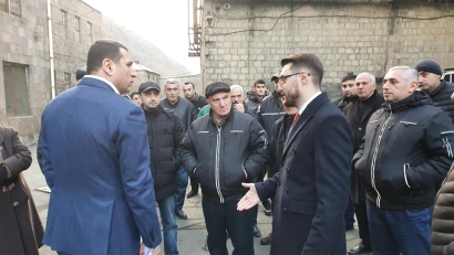 Արեն Մկրտչյան. Ալավերդու երկաթգիծը բաց է. ժողովրդի հետ պարզ, ազնիվ զրույց ունեցա. ՖՈՏՈՌԵՊՈՐՏԱԺ